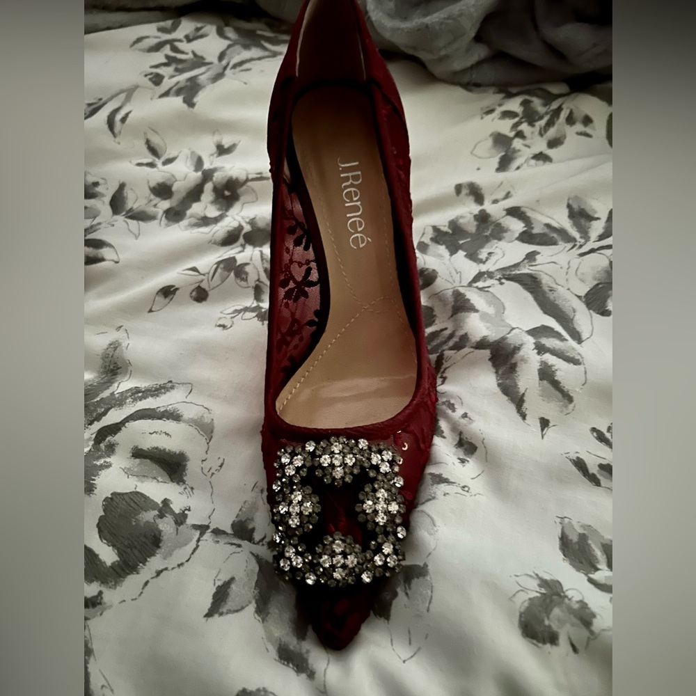J.Reneé “Bilboa” Burgundy Lace Heels with Rhinestone adornment. ♦️Gorgeous♦️